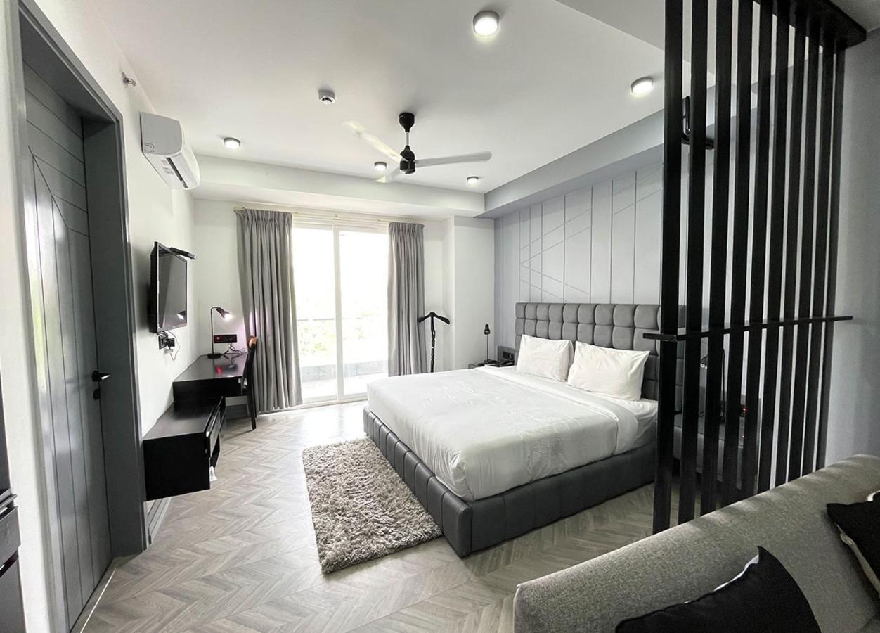 Bedchambers Serviced Apartments - Cyber City 古尔冈 外观 照片