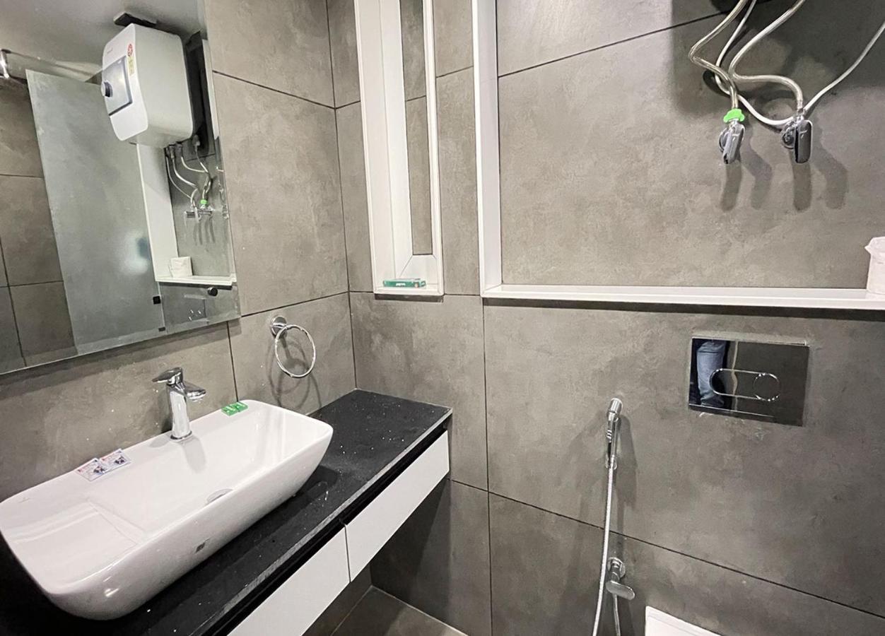 Bedchambers Serviced Apartments - Cyber City 古尔冈 外观 照片