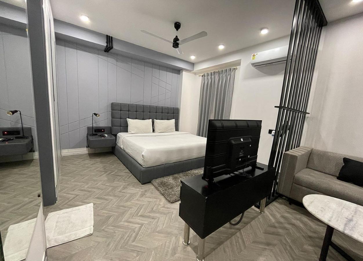 Bedchambers Serviced Apartments - Cyber City 古尔冈 外观 照片