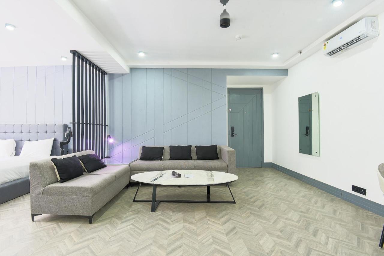 Bedchambers Serviced Apartments - Cyber City 古尔冈 外观 照片