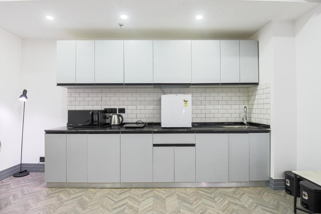 Bedchambers Serviced Apartments - Cyber City 古尔冈 外观 照片