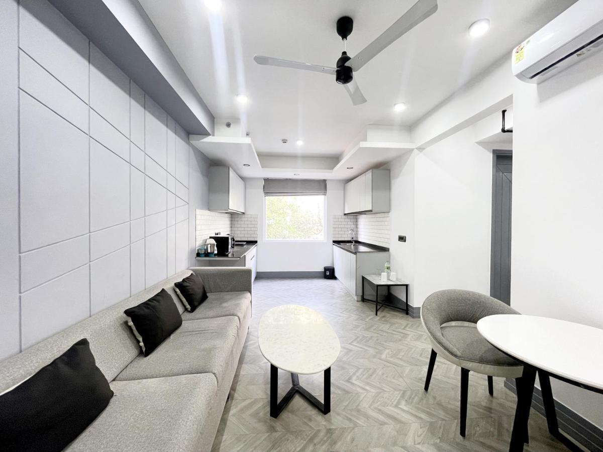 Bedchambers Serviced Apartments - Cyber City 古尔冈 外观 照片